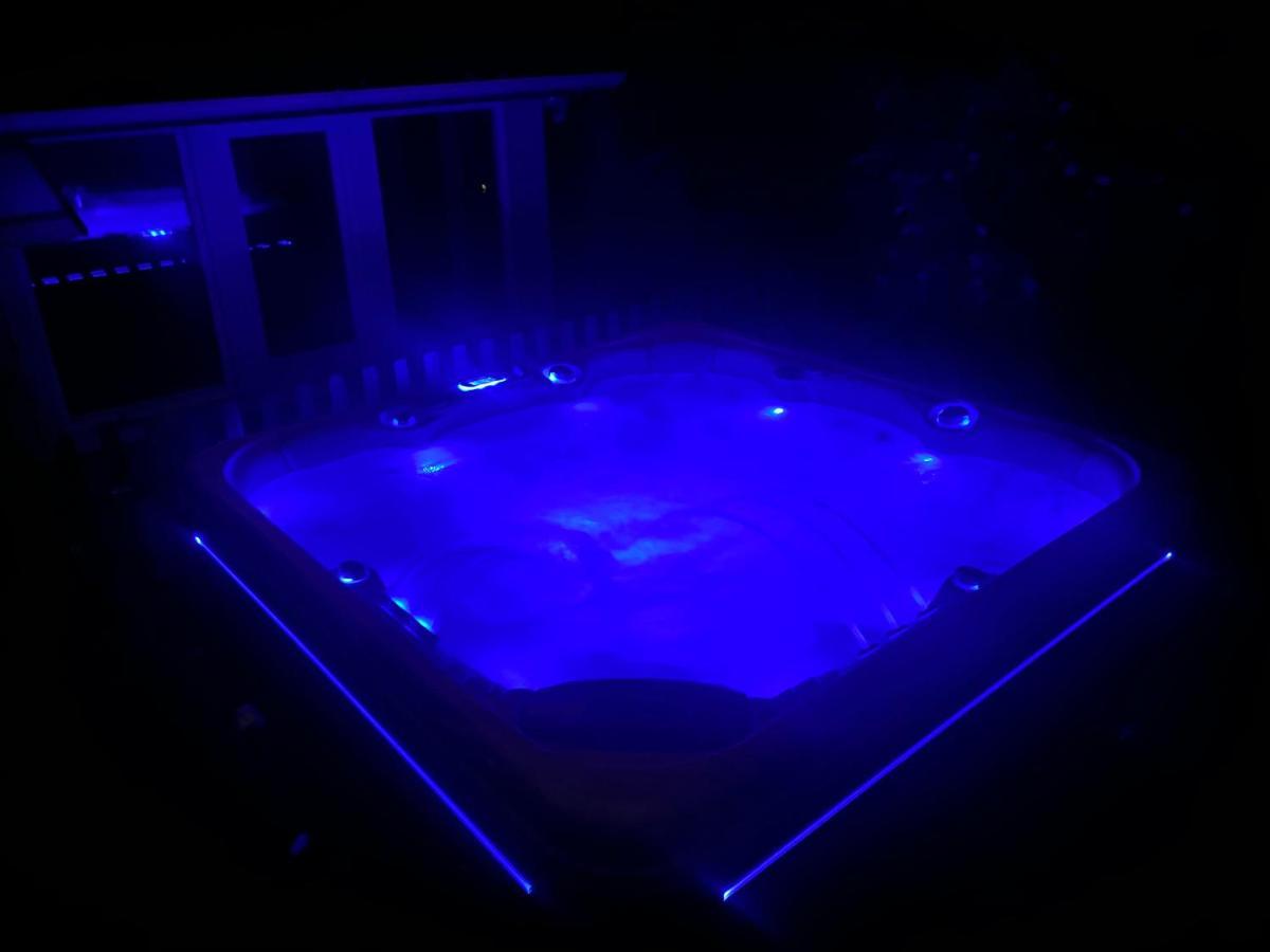 Maison Avec Jardin Et Jacuzzi Proche Polytechnique Palaiseau Exterior photo