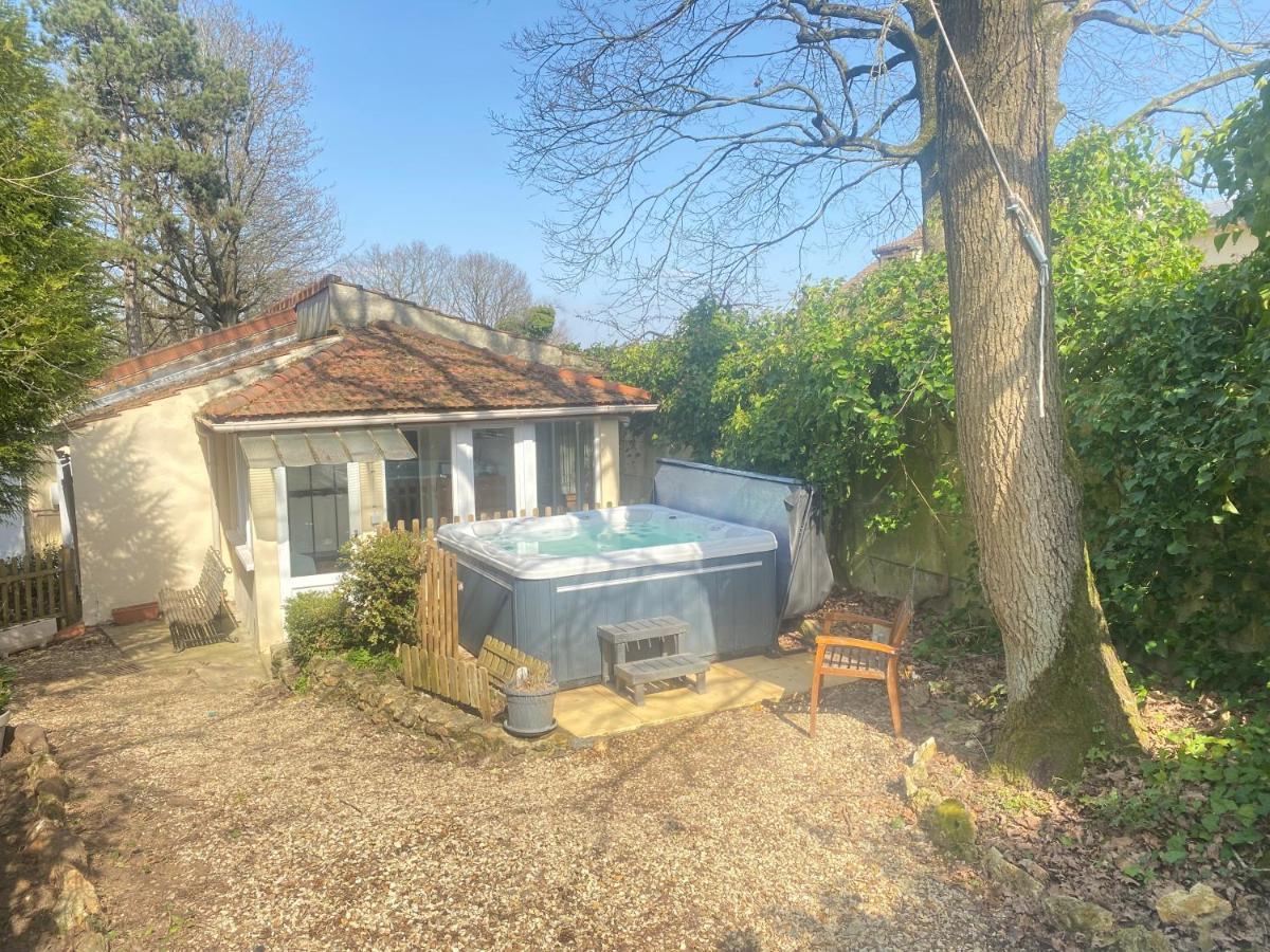 Maison Avec Jardin Et Jacuzzi Proche Polytechnique Palaiseau Exterior photo